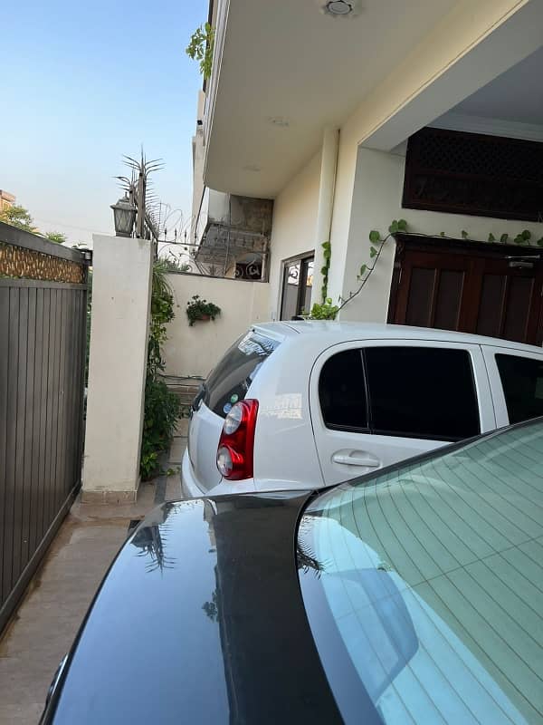 House For Sale In G15 Size 7 Marla Triple Storey Near To Mini Commercial Masjid Park Best Location Five Options Available 14