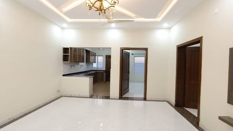 House For Sale In G15 Size 7 Marla Double Storey Near To Markaz Masjid Park Best Location Five Options Available 1