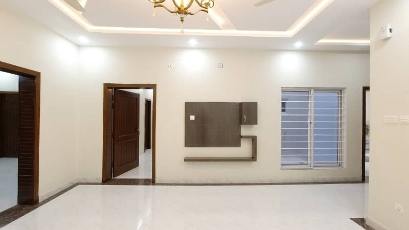 House For Sale In G15 Size 7 Marla Double Storey Near To Markaz Masjid Park Best Location Five Options Available 3