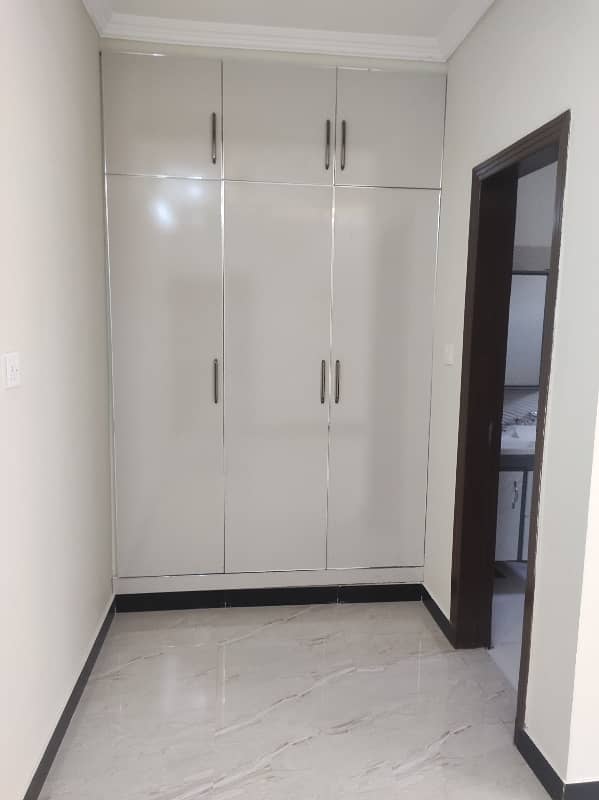 Upper Portion For Rent In G15 Size 12 Marla Water Gas Electricity All Facilities Five Options Available 6