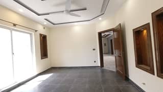 Brand New Ground Portion For Rent In G-15 Size 12 Marla Near To Mini Commercial Masjid Park Best Location Five Options Available