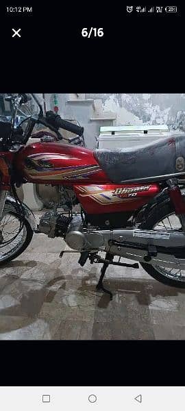 all ok new bike only 2500 km use 1