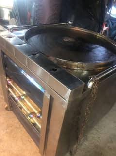 Paratha Tawa Counter available in best condition. Almost 4 months usd.