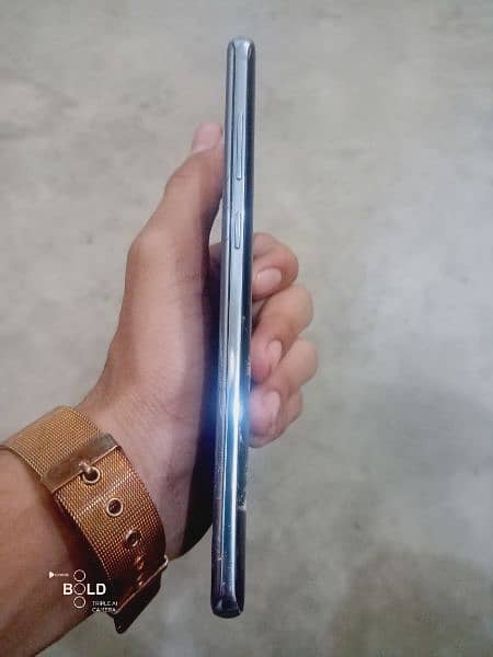 Samsung S10 plus panel or back damage ha , non pta. 4