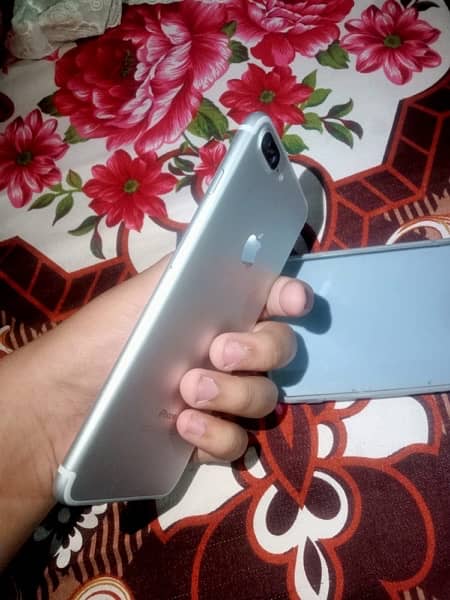 IPhone 7plus 128Gb Pta Approved 1