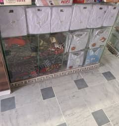 GLASS COUNTER AND GLASS DOOR