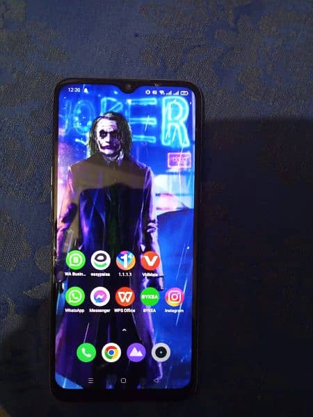 realme  6i okay condition with complete box or charger 5