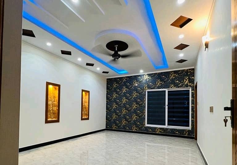 Gorgeous 10 Marla House For sale Available In Gulshan Abad Sector 2 1