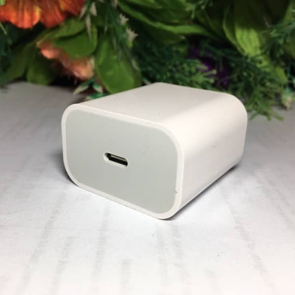 20watts PD adapter for iphone X 3
