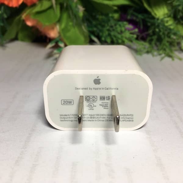 20watts PD adapter for iphone X 4