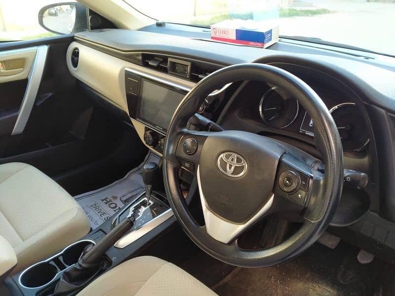 Toyota Corolla Altis x 1.6 model 2021 8
