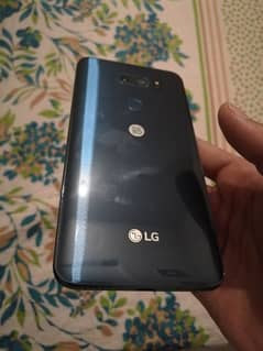 LG v30 4/64 0