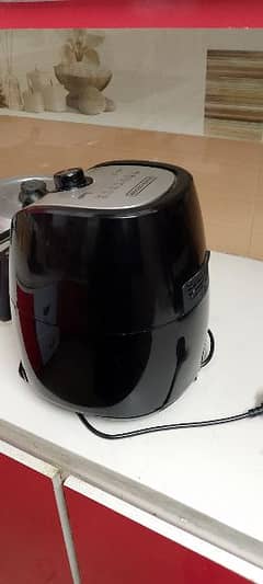 Black Decker Air Fryer New Condition Perfect Neat Clean Model AF200