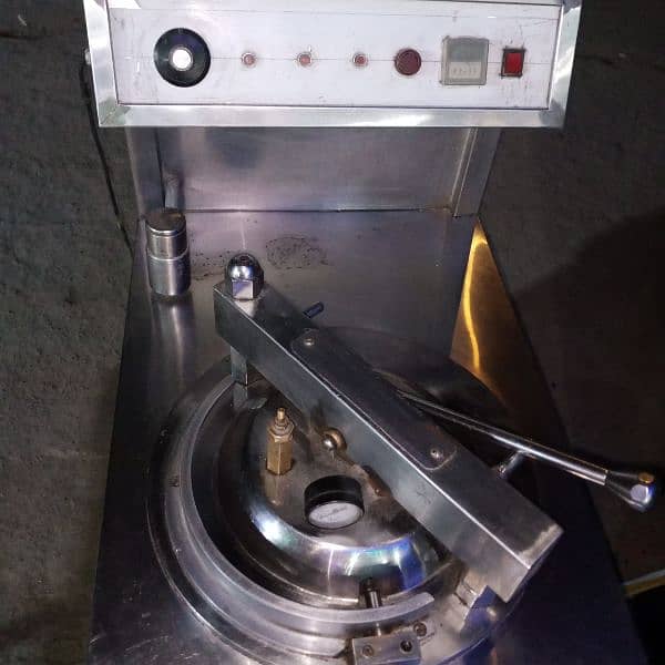 Broast Steamer Machine 1
