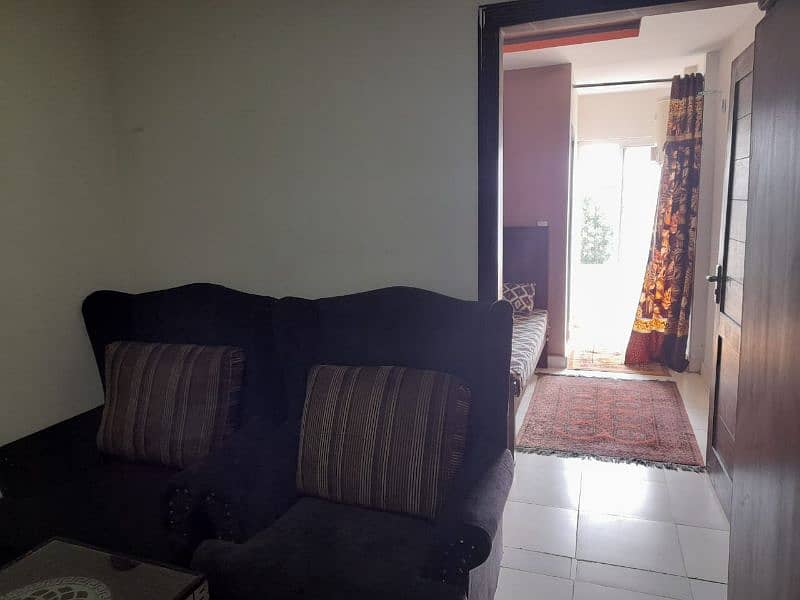 short stay 1 bedroom apartment available for rent  E. 11 Islamabad 8