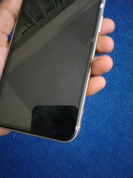 iphone 11 (64gb) for sale 3