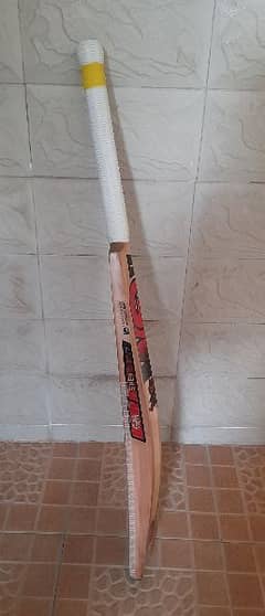Bats. . Popular Wood Cricket bats. . Bats For Sale 0