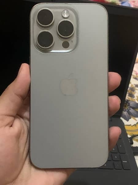 Iphone 15 pro natural 128gb 1