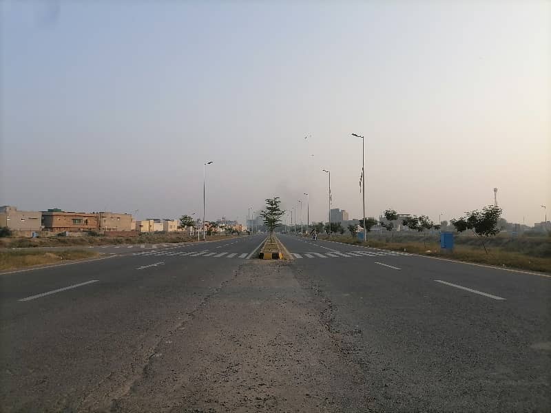 Ideal Location Plot For Sale Direct Approach To Main Boulevard Sector KK 4