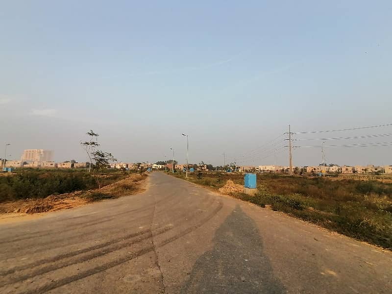Ideal Location Plot For Sale Direct Approach To Main Boulevard Sector KK 9