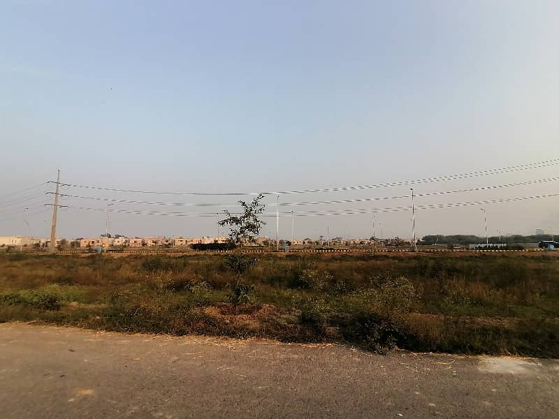 Ideal Location Plot For Sale Direct Approach To Main Boulevard Sector KK 14