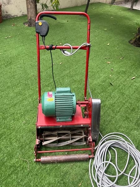 High-Grade Electric Lawn Mower 1