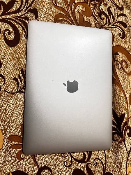 Apple MacBook Pro M1 - 8GB + 512GB 2