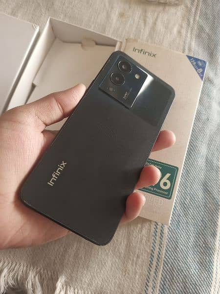 Infinix Note 12 8/128. 1