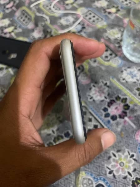 Iphone 11 PTA Approved 4