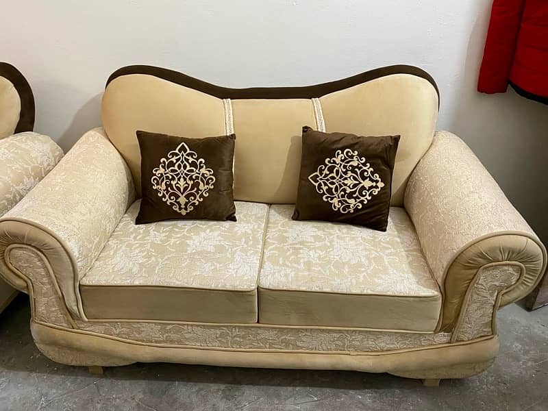Sofa Set Available 2