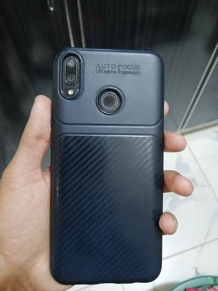 Huawei y9 2019 4gb/64gb Pta Approved for sale 4