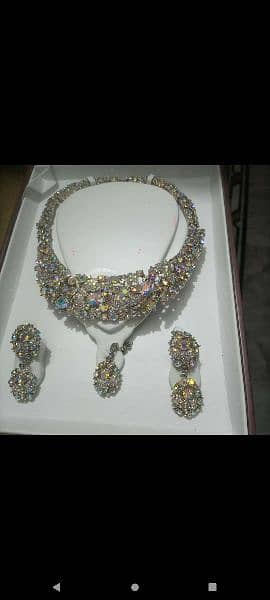 This amazing jewelry 3