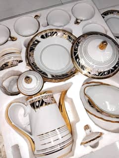 97 Pieces Dinner Set Gold Platted