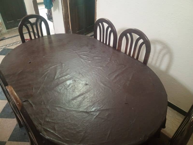 Dining Table 0