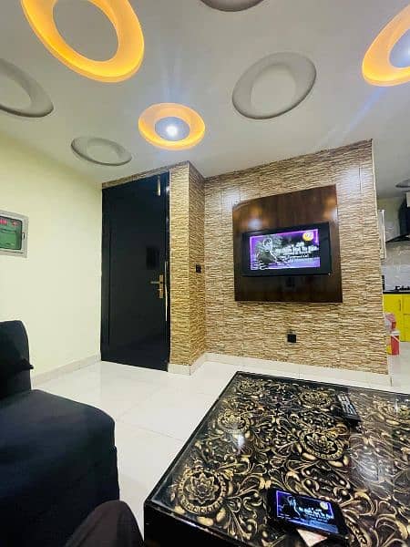 One bedroom vip apartment for rent on daily basis in bahria town 4