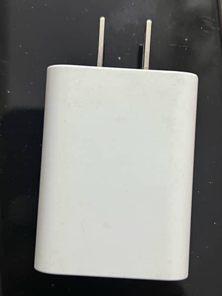 Iphone 18W charger (Fast Charger) 2