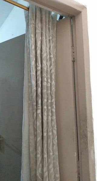 curtain good condition each price on above 5