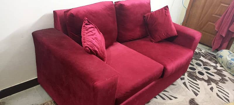 king size 2 seater velvet sofa 1