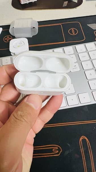 Apple Airpods Pro with Magsafe 7