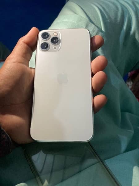 iPhone 11pro 256gb water pack 81 healthmomey 5