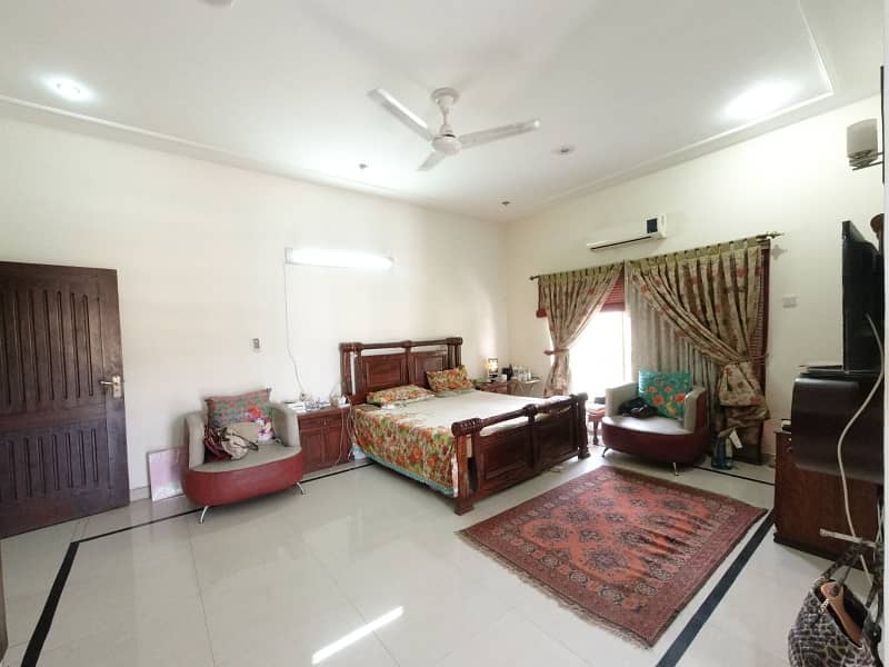 Perfect On Excellent Location 28 Marla House In Bahria Intellectual Village For Sale 17