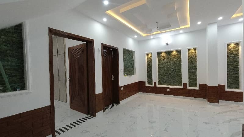Bahria Town Phase 8, 5 Marla Designer House Perfectly Constructed Outstanding Location Near To Masjid Park School And Commercial Area For Sale 21