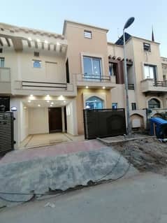 Bahria Town Phase 8 Safari Valley Ali Block 5 Marla Designer House, 4 Beds With Attached Baths Near To Masjid Park School Bahria Town Ali Block 0