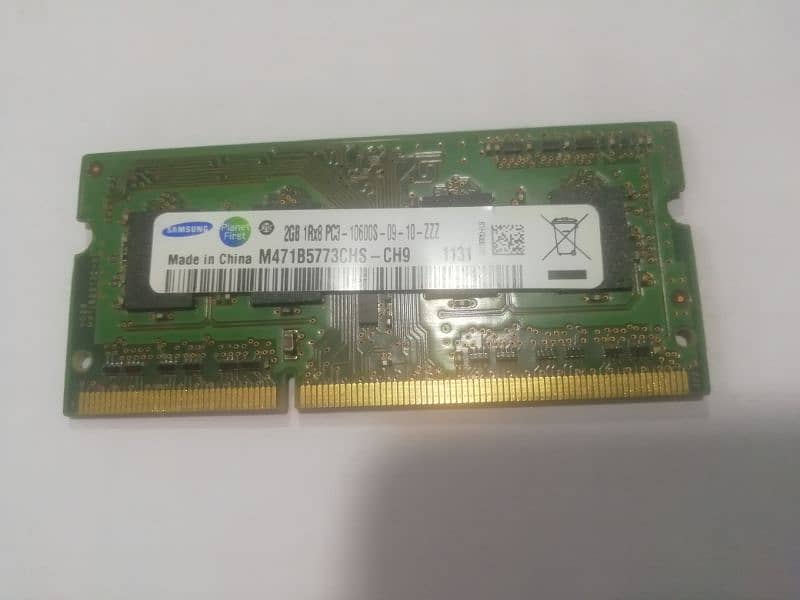 Laptop samsung ram 2GB DDR3 PC3 2