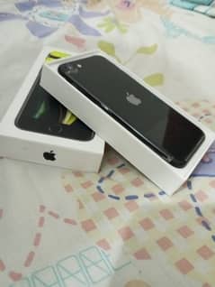 iPhone SE 0
