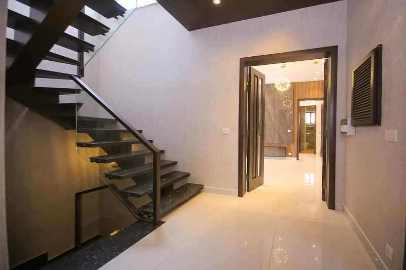 10 Marla Ultra Luxury House Available For Rent In Jasmin Block Bahria Town Lahore 9