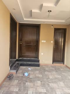 5 Marla House Like Brand New Available For Rent In Jinnah Block