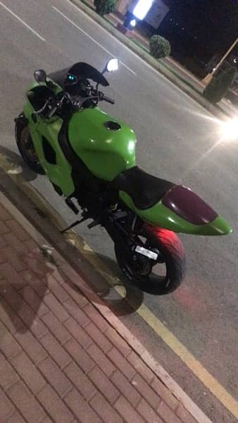 Kawasaki ninja zx9r 2