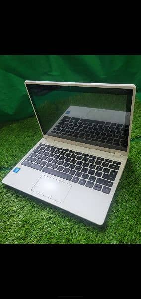 Acer C720p Touch Screen 4GB 128GB M2 SSD 1