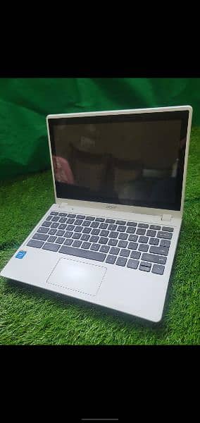 Acer C720p Touch Screen 4GB 128GB M2 SSD 2
